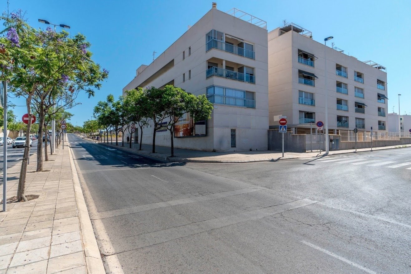 Local en Santa Pola en alquiler Foto del edificio- Imagen 1 de 2