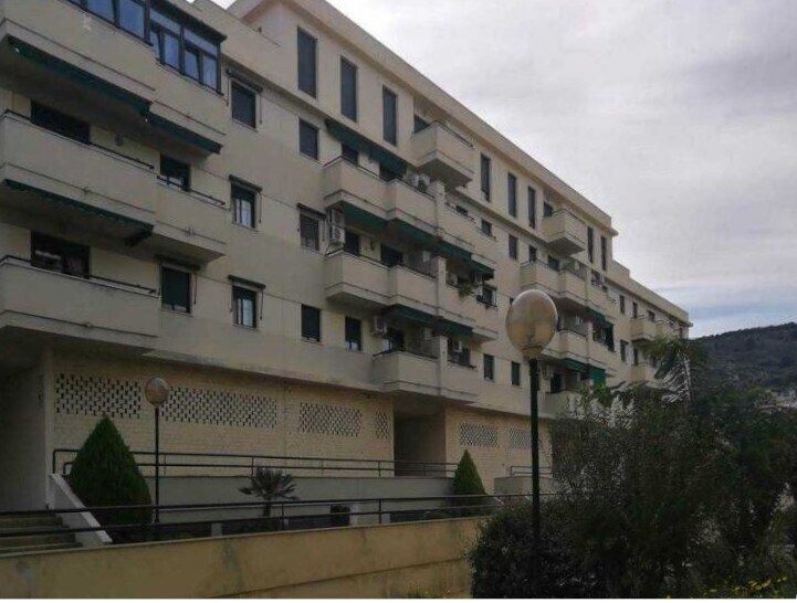 Edificio residencial en Antequera, Málaga en venta - Foto del edificio - Imagen 2 de 3