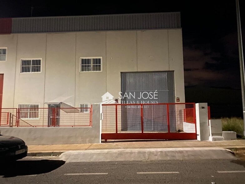 Nave en HONDÓN DE LAS NIEVES en venta - Foto del edificio - Imagen 1 de 21
