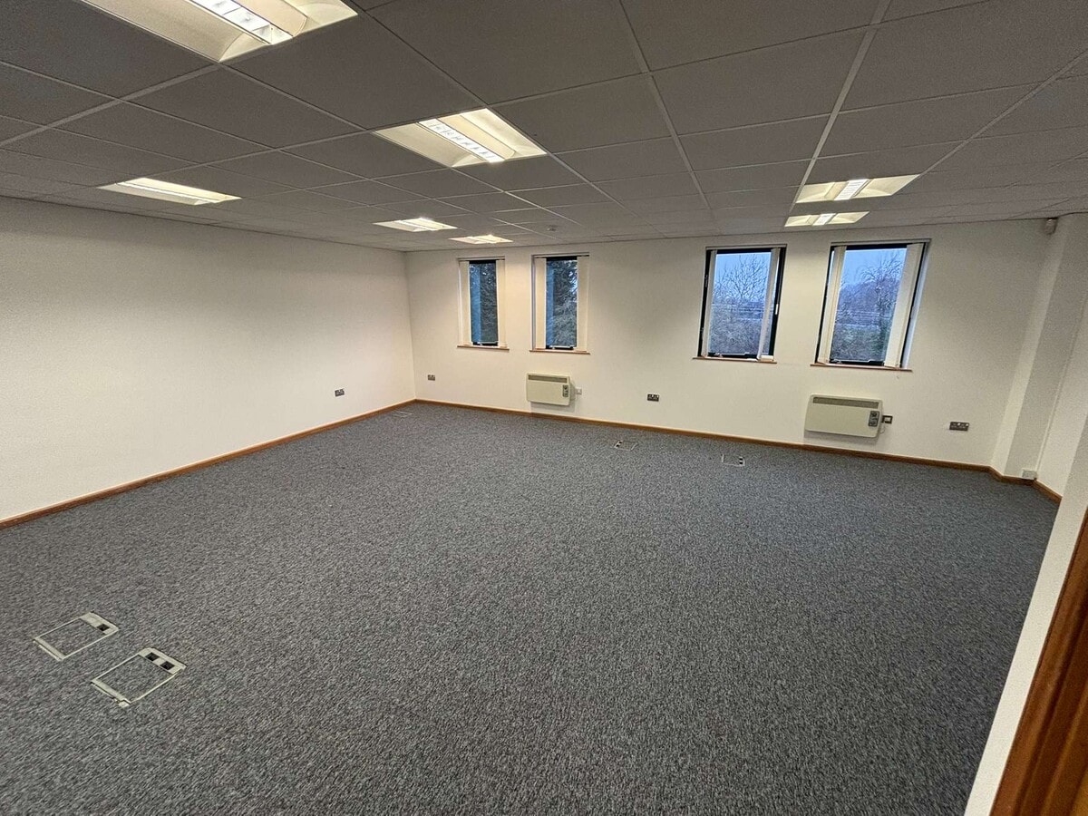 Woodlands, Bradley Stoke, SGC BS32 4JT - Unidad Unit 2 -  - Foto del interior - Image 1 of 9