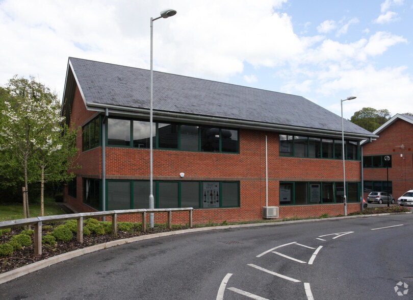 8 Blenheim Rd, Marlborough en venta - Foto del edificio - Imagen 2 de 3