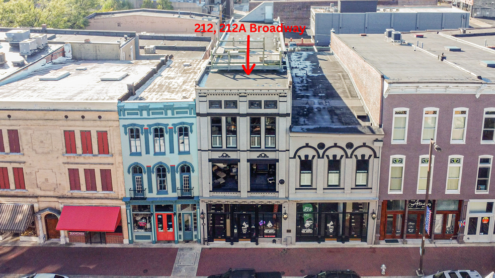 212 Broadway St, Paducah, KY en venta - Vista aérea - Imagen 1 de 36