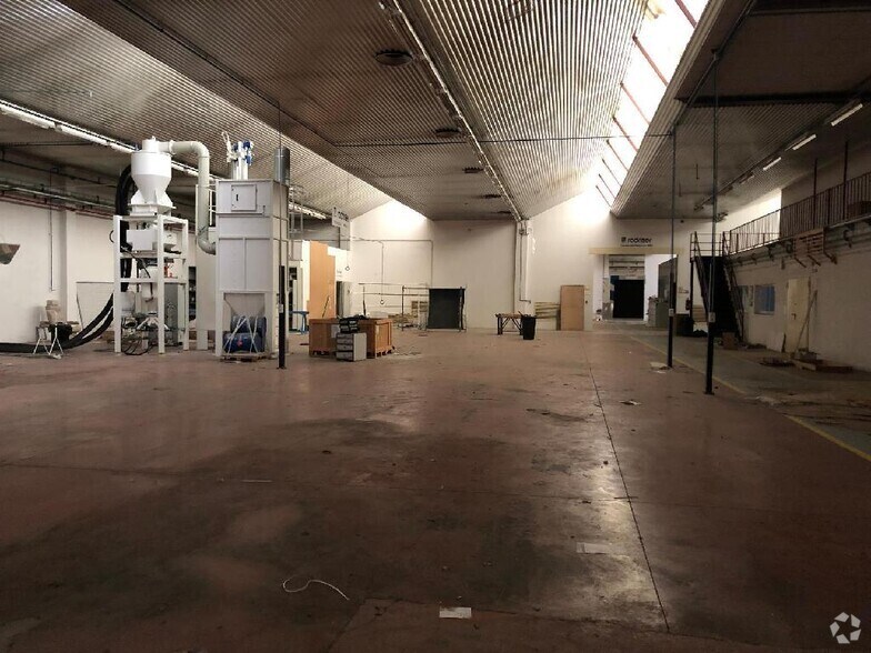 Calle de Hermanos Lumiere, 12, Getafe, Madrid en venta - Foto del edificio - Imagen 3 de 9