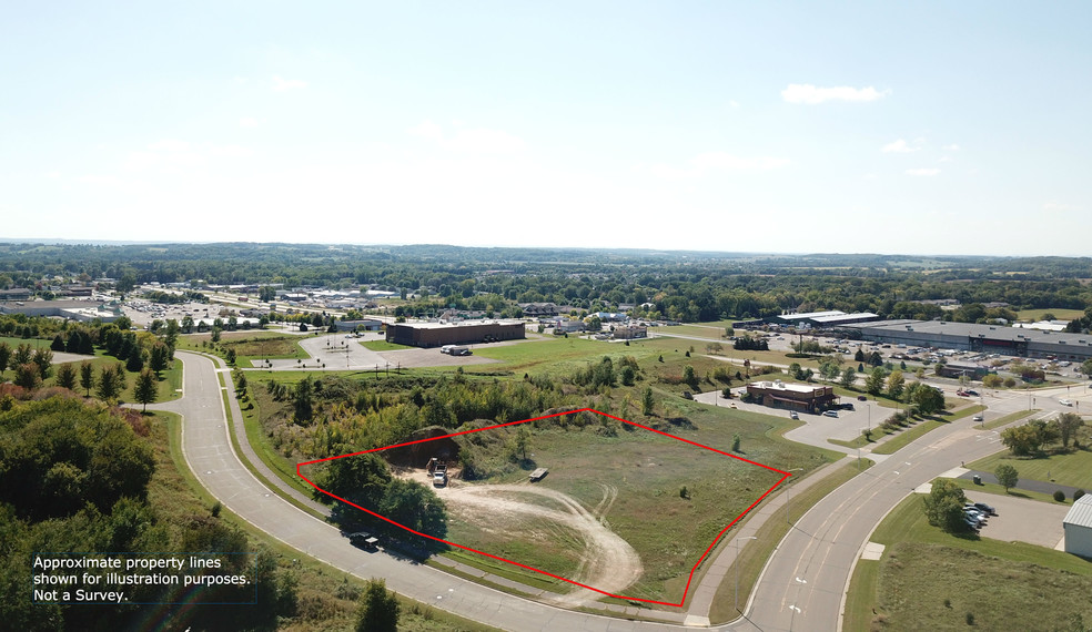 2341 Truax Blvd, Eau Claire, WI en alquiler - Vista aérea - Imagen 1 de 3