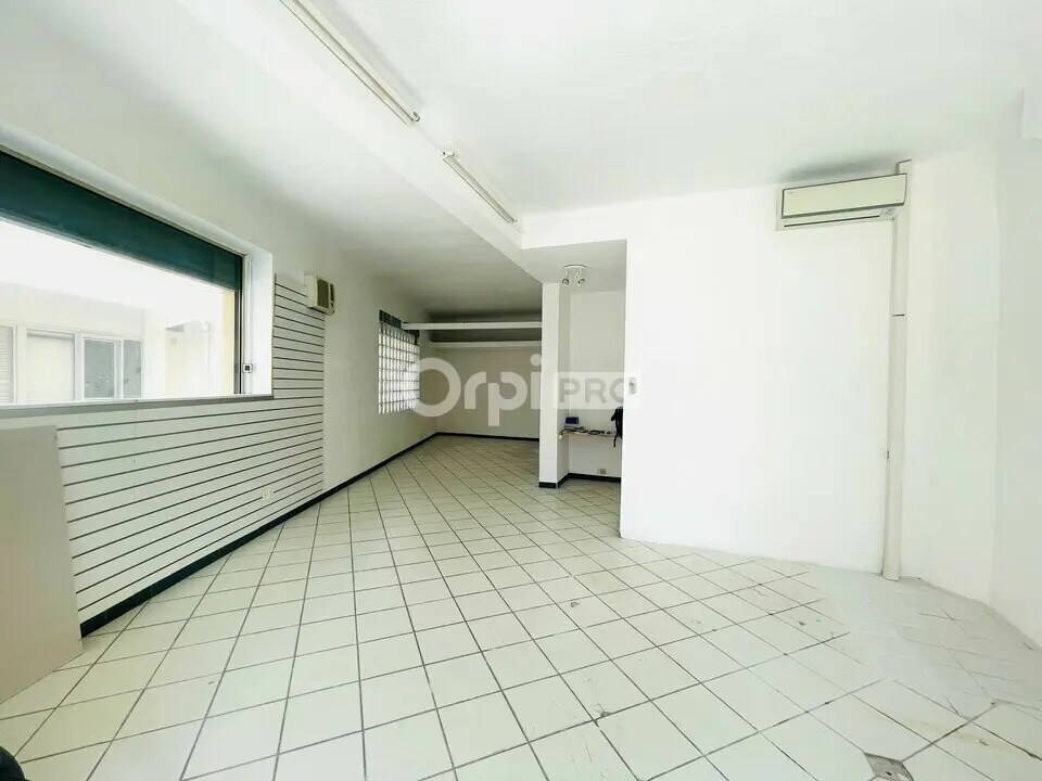 128 Avenue De La Jetee, La Seyne-sur-Mer en venta Foto del interior- Imagen 1 de 4