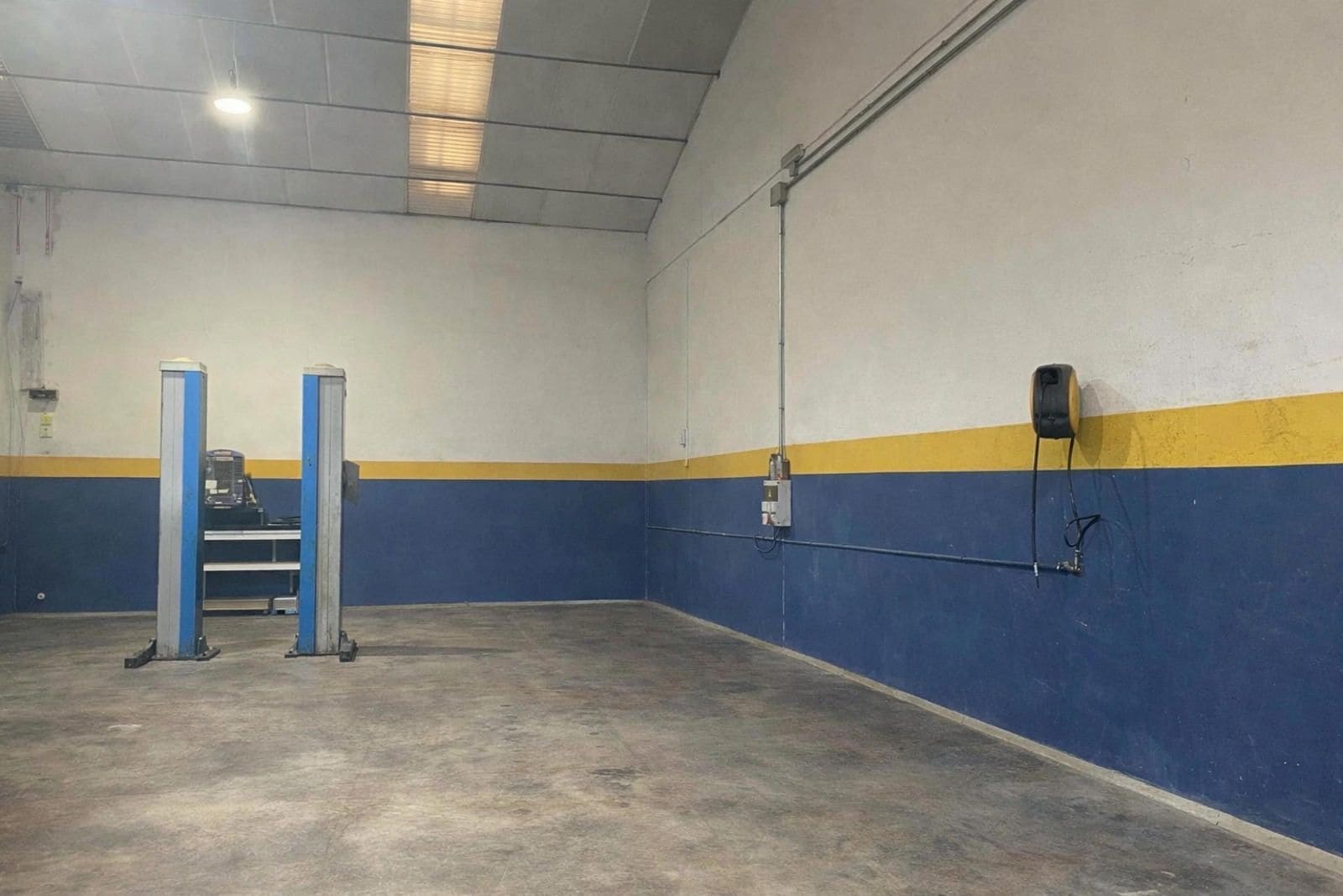 Nave en Azuqueca de Henares, Guadalajara en alquiler Foto principal- Imagen 1 de 3