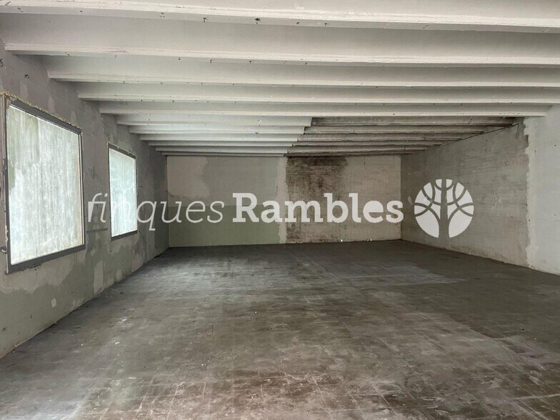 Local en Igualada, Barcelona en venta - Foto del interior - Imagen 2 de 8