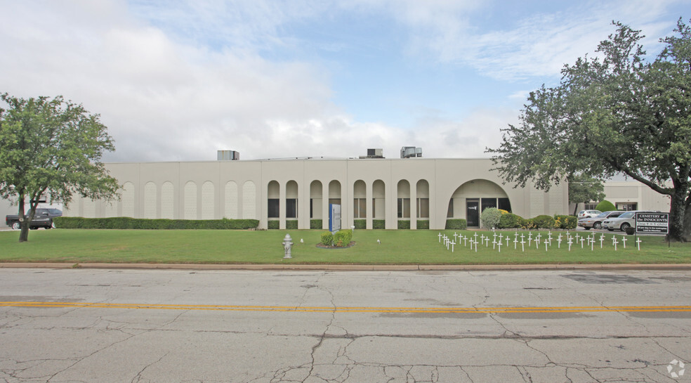 605 109th St, Arlington, TX en alquiler - Foto del edificio - Imagen 1 de 4