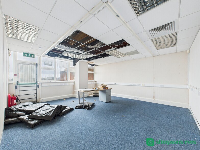 90-100 Collingdon St, Luton en alquiler - Foto del edificio - Imagen 3 de 26