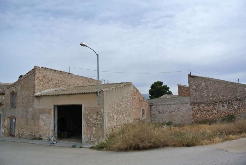 Terreno en PINOSO, Alicante en venta - Foto principal - Imagen 2 de 12