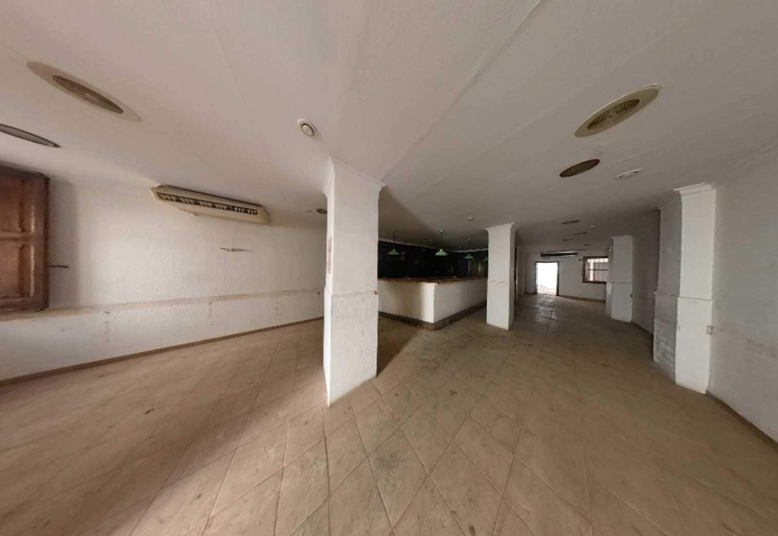 Local en La Font de la Figuera en venta Foto del interior- Imagen 1 de 24