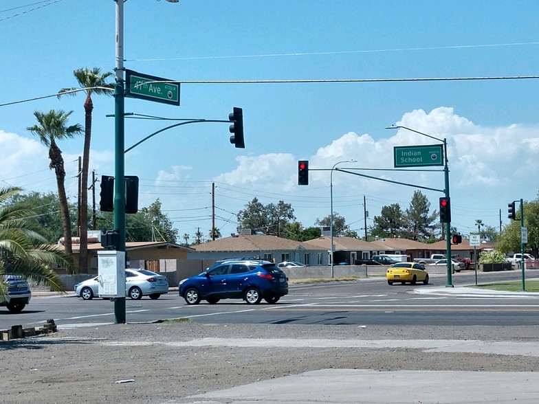 4641 W Indian School Rd, Phoenix, AZ en alquiler - Foto del edificio - Imagen 3 de 3