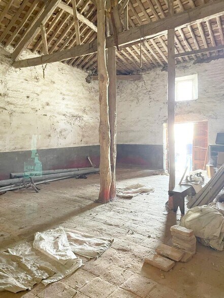 Local en Palaciosrubios en venta - Foto del edificio - Imagen 3 de 4