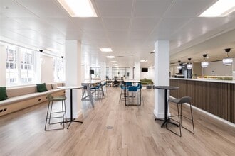 4 Matthew Parker St, London en alquiler Foto del interior- Imagen 2 de 3