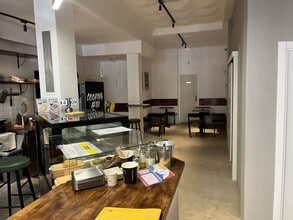 Local en Madrid, Madrid en alquiler Foto del edificio- Imagen 2 de 5