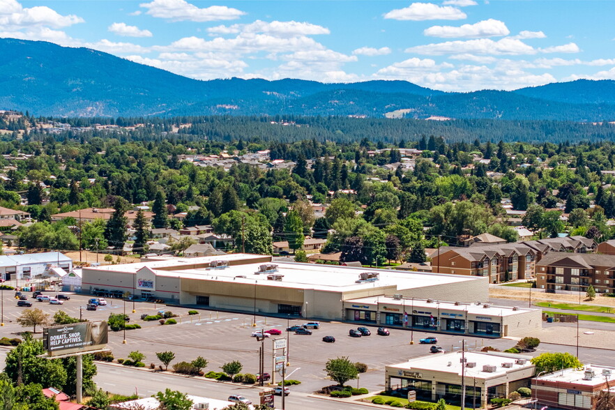 13414 E Sprague Ave, Spokane Valley, WA en alquiler - Foto del edificio - Imagen 1 de 12