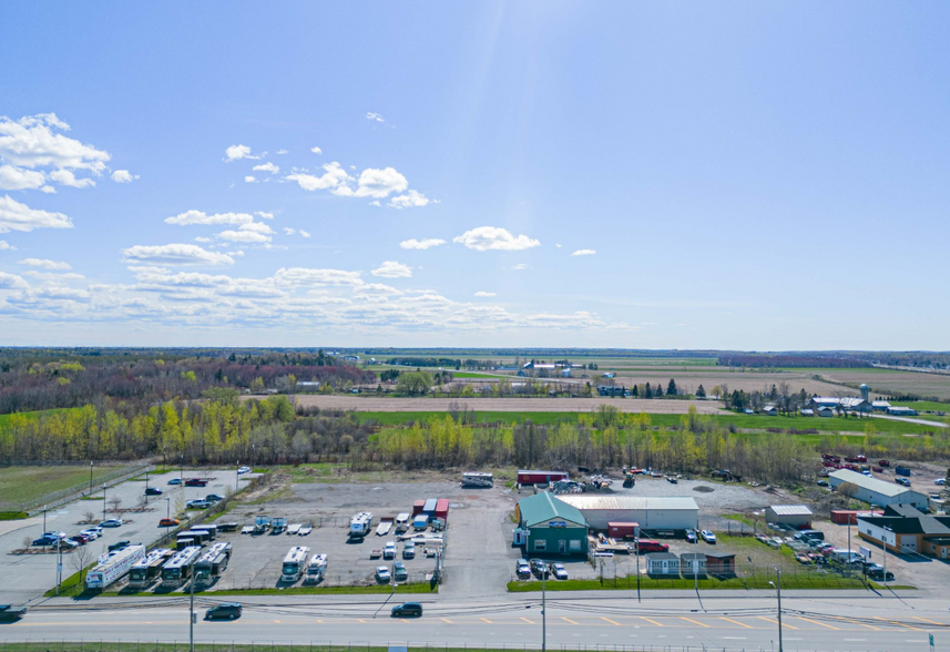 2105 Rte Lagueux, Lévis, QC en venta - Vista aérea - Imagen 2 de 2