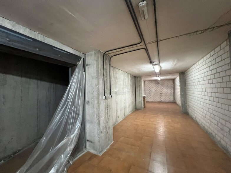 Edificio residencial en Parla, Madrid en venta - Foto del interior - Imagen 2 de 3