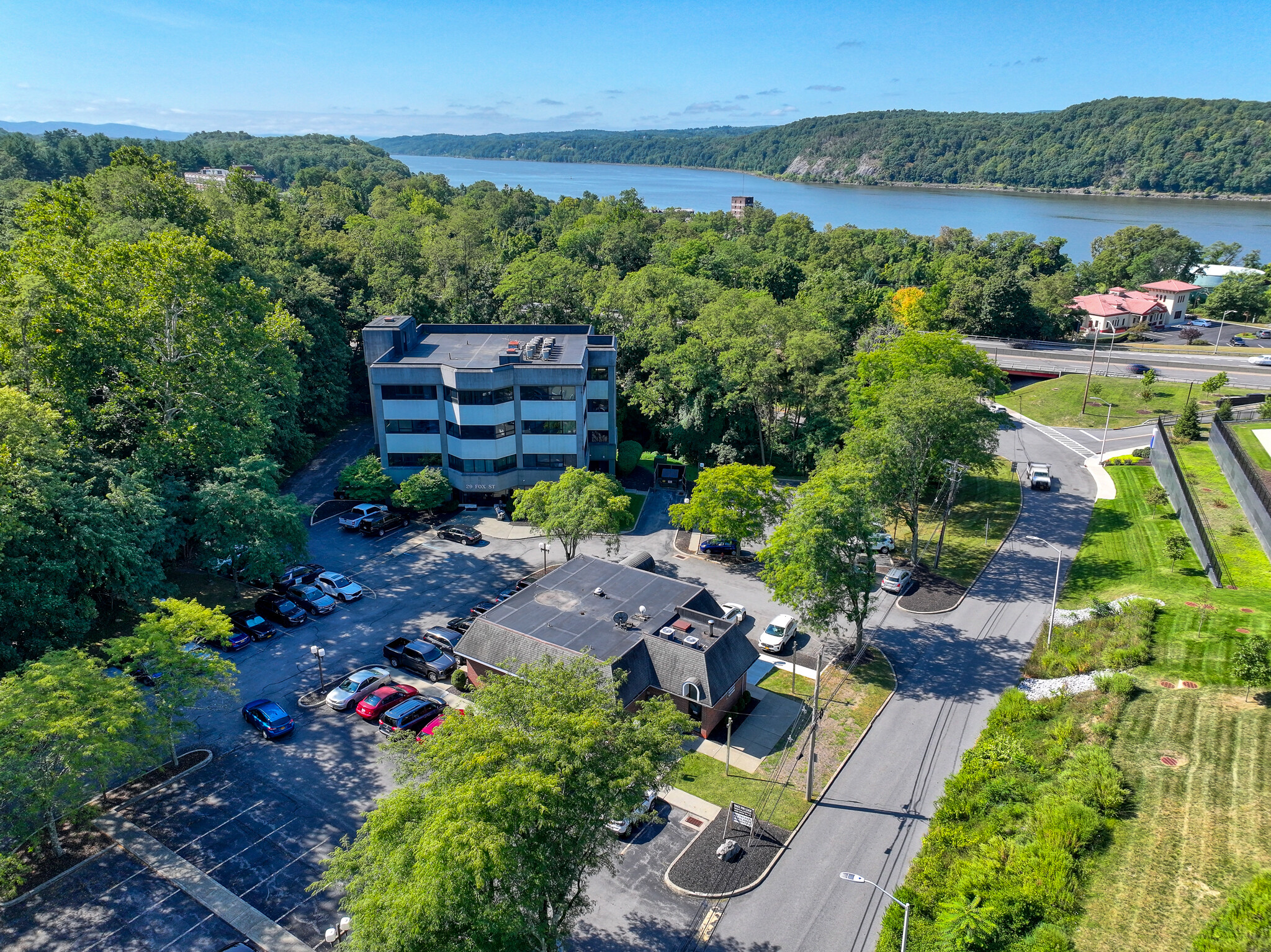 29 Fox St, Poughkeepsie, NY en alquiler Foto del edificio- Imagen 1 de 6