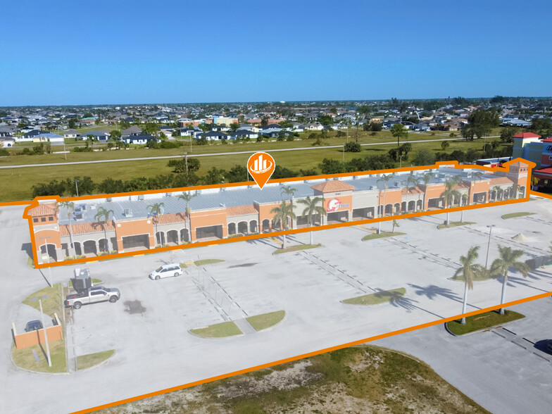 1141 Pine Island Rd SW, Cape Coral, FL en alquiler - Vista aérea - Imagen 2 de 8