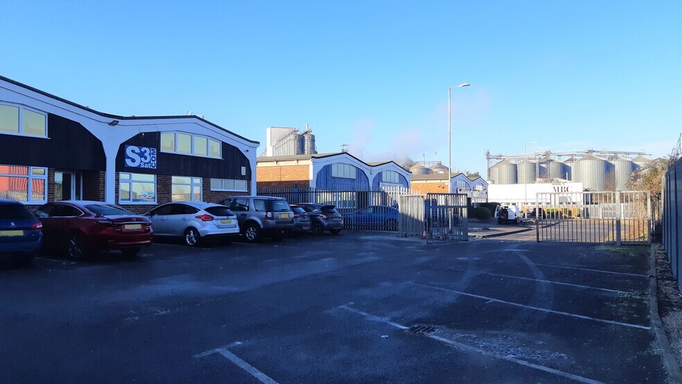 Crittall Rd, Witham en alquiler - Foto del edificio - Imagen 3 de 7