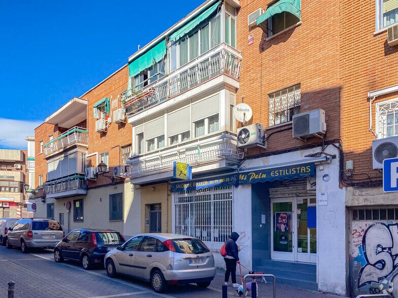 Calle Sierra Gádor, 17, Madrid, Madrid en venta - Foto del edificio - Imagen 2 de 2