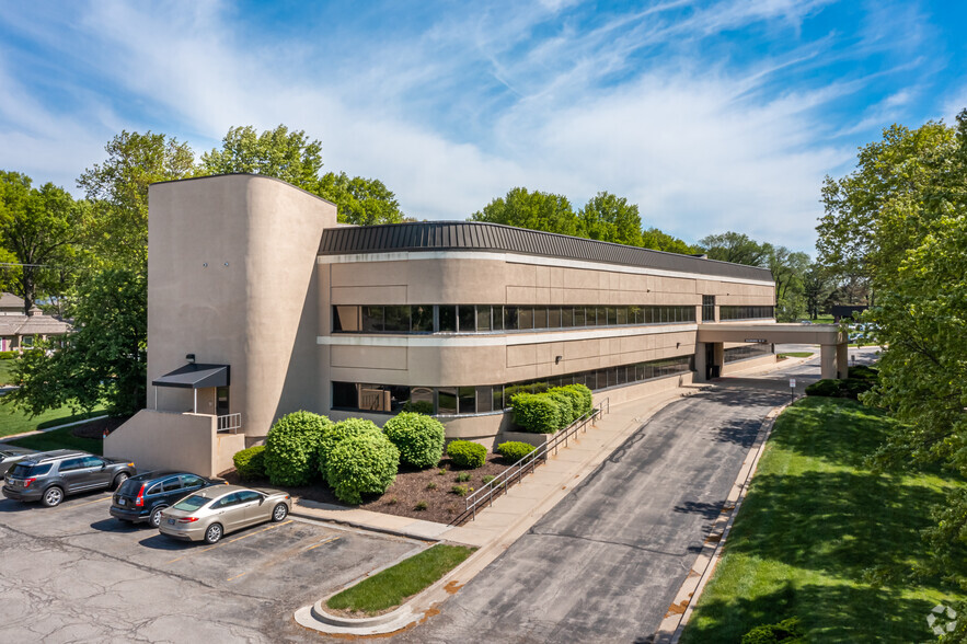 8787 Ballentine St, Overland Park, KS en alquiler - Foto del edificio - Imagen 2 de 5