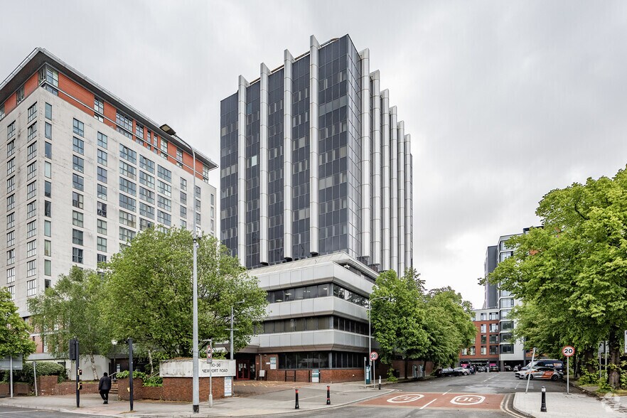 30-36 Newport Rd, Cardiff en venta - Foto principal - Imagen 1 de 7
