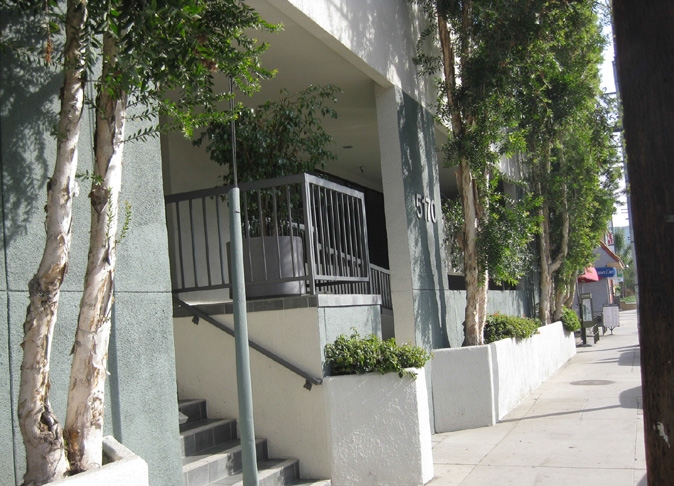 5170 Sepulveda Blvd, Sherman Oaks, CA en alquiler - Foto del edificio - Imagen 2 de 4