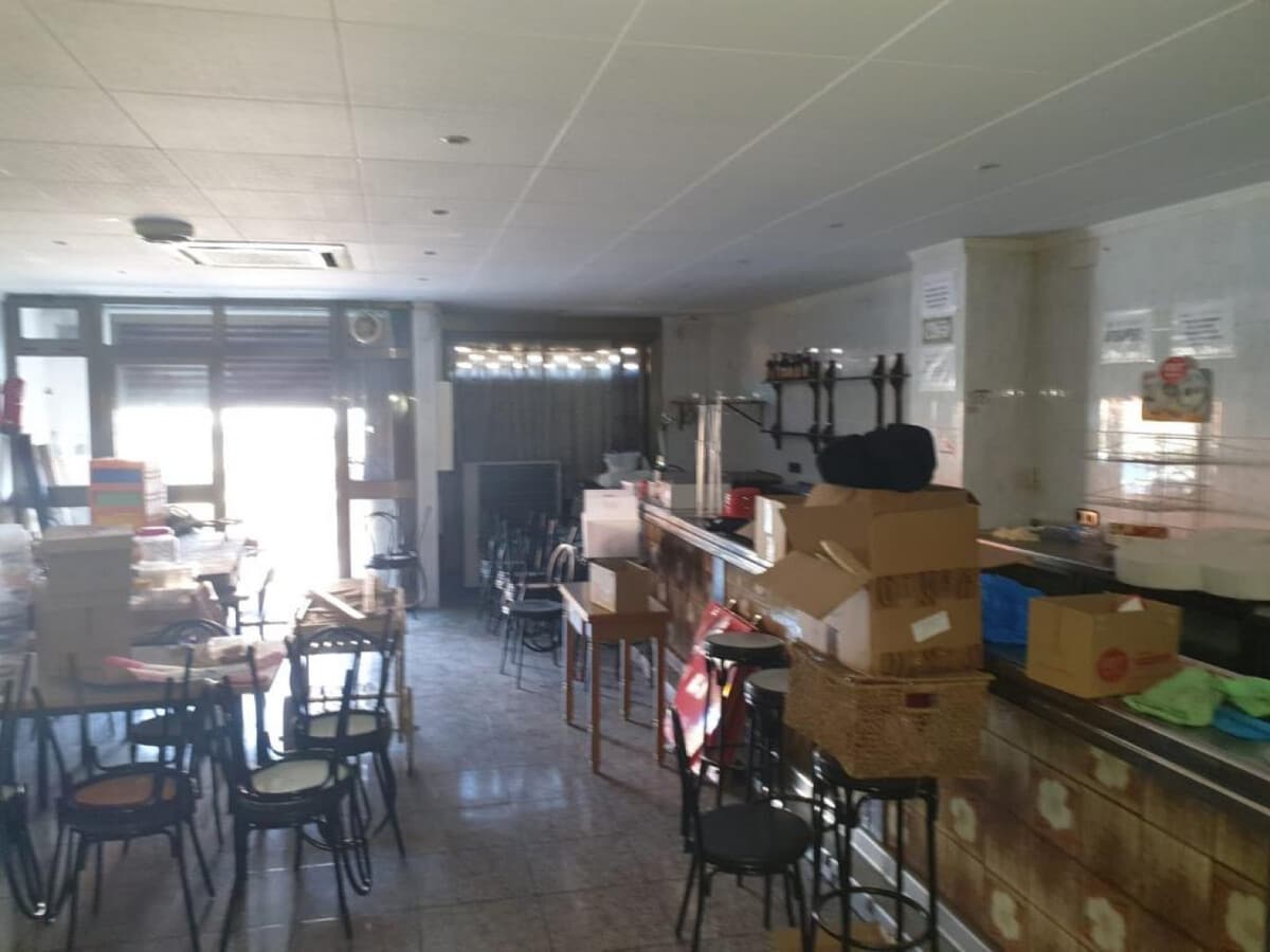 Montcada i Reixac, BAR 08110 -  -  - Foto del interior - Image 1 of 8