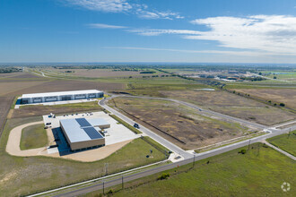 2605 Dewitt St, Lockhart, TX - vista aérea  vista de mapa - Image1