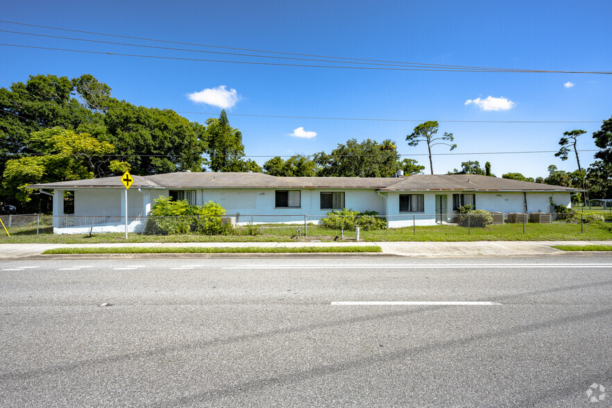 700 Beville Rd, Daytona Beach, FL en alquiler - Foto del edificio - Imagen 1 de 5