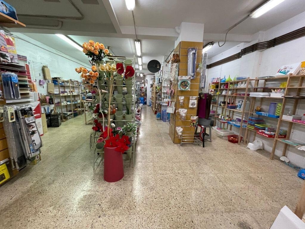 Cornellà de Llobregat, BAR 08940 - Unidad 3 - - Foto del interior - Image 2 of 9