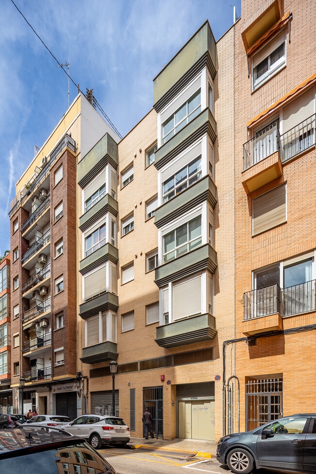 Más detalles de Carrer Doctor Ferrán, 9, València - Edificio residencial​ en venta
