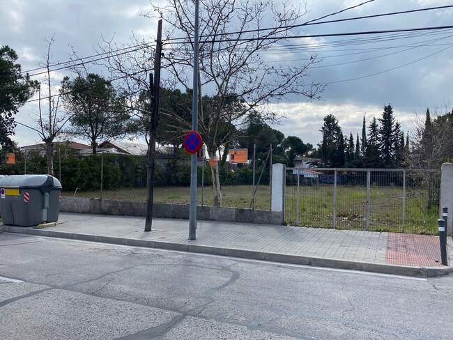 Más detalles de Calle Doctor Calero, 60, Majadahonda - Terreno en venta