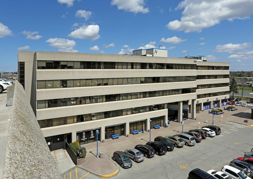 1200 Markham Rd, Toronto, ON en alquiler - Foto principal - Imagen 1 de 8