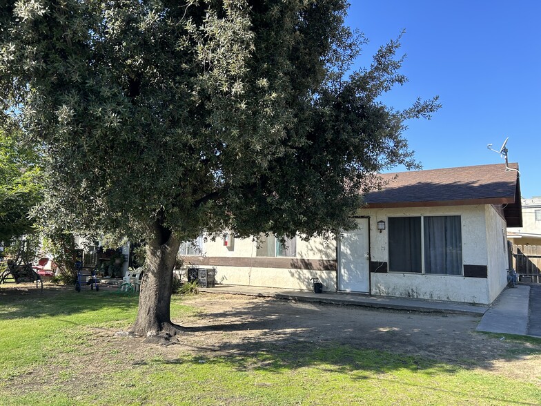 151 Oildale Dr, Bakersfield, CA en venta - Foto del edificio - Imagen 3 de 3