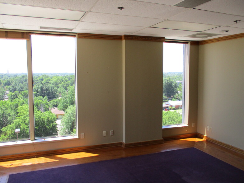 1900 NW Expressway, Oklahoma City, OK en alquiler - Foto del interior - Imagen 3 de 23