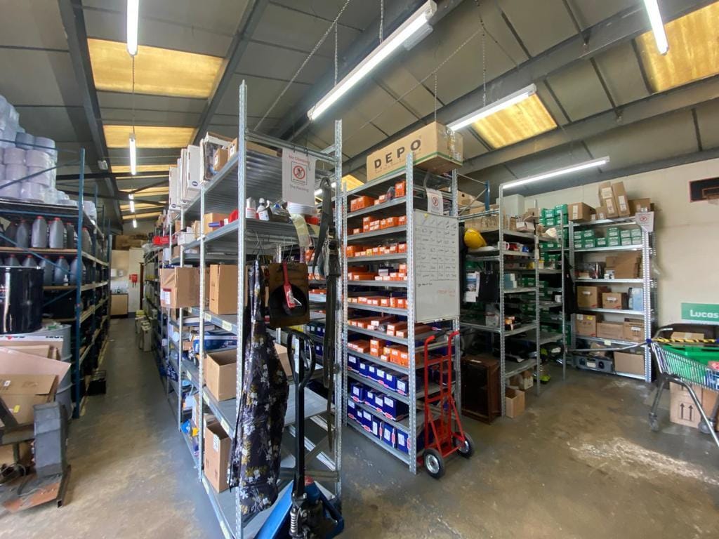 Douglas Bader Clos, North Walsham, NFK NR28 0TZ - Unidad Unit 11-12 - - Foto del interior - Image 1 of 3