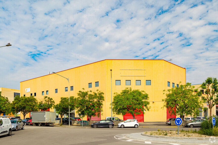 Nave en Mataró, Barcelona en venta - Foto principal - Imagen 1 de 2