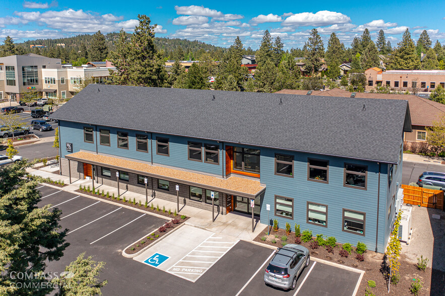 695 NW York Dr, Bend, OR en alquiler - Foto del edificio - Imagen 1 de 6