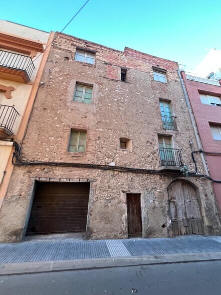 Edificio residencial en Constantí, Tarragona en venta - Foto del edificio - Imagen 1 de 7