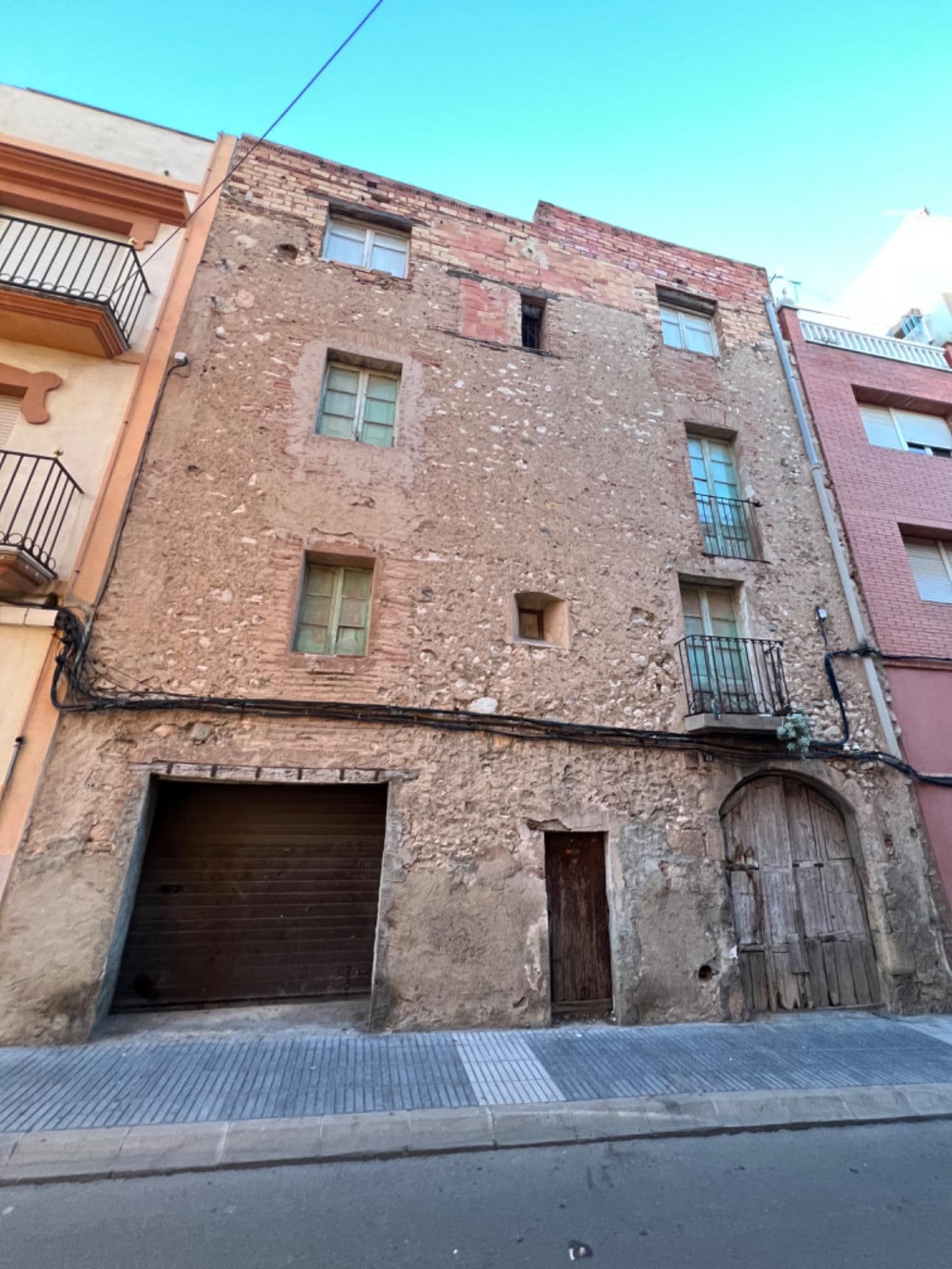 Edificio residencial en Constantí, Tarragona en venta Foto del edificio- Imagen 1 de 8