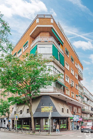 Calle Jerónima Llorente, 1, Madrid, Madrid en alquiler - Foto principal - Imagen 1 de 12