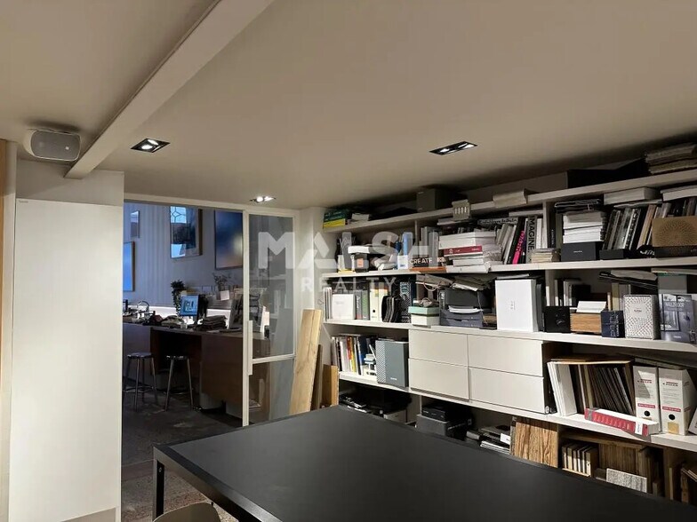 Local en Lyon en venta - Foto del interior - Imagen 2 de 5