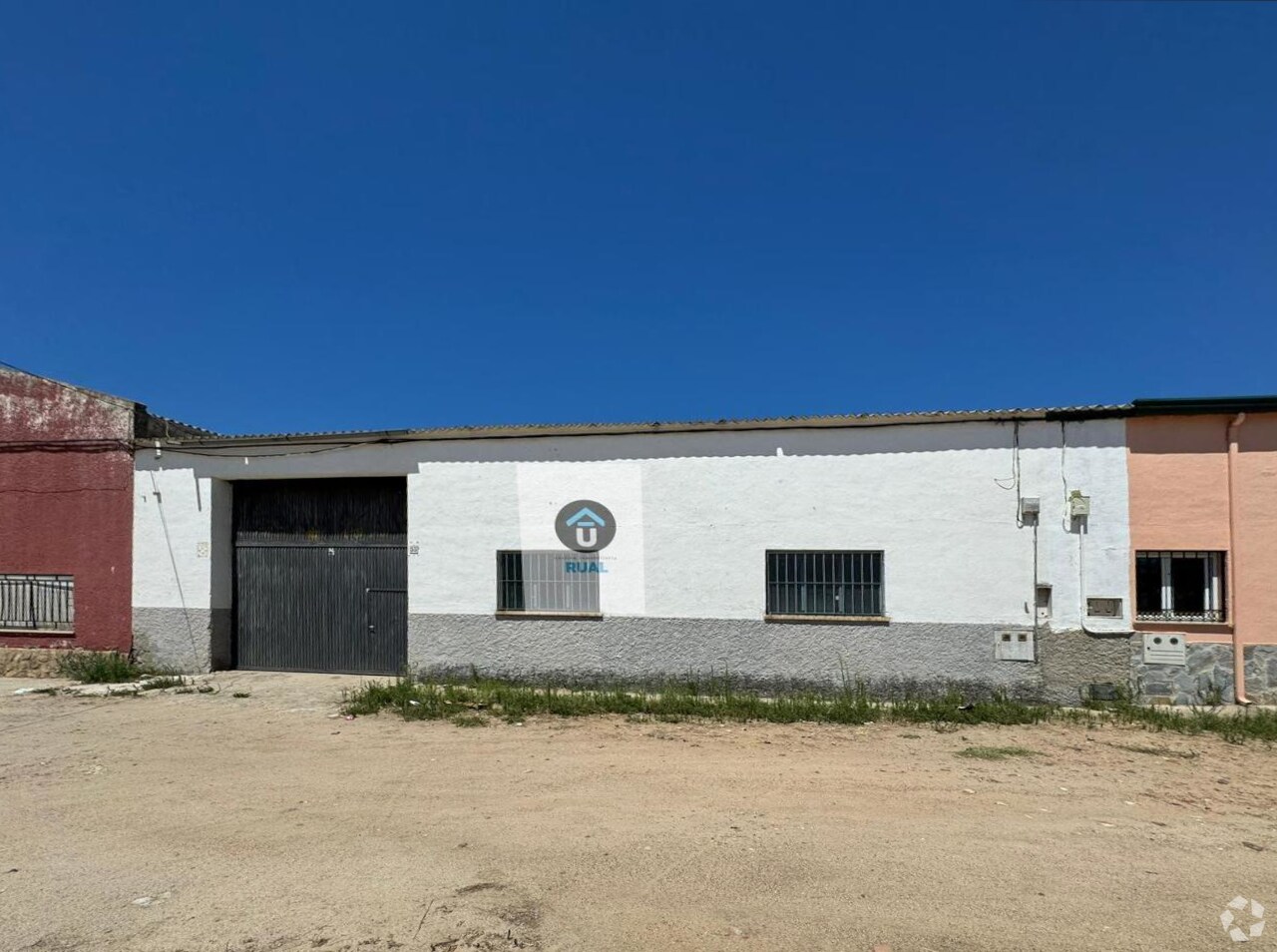 Nave en Belvís de la Jara, Toledo en venta Foto principal- Imagen 1 de 13