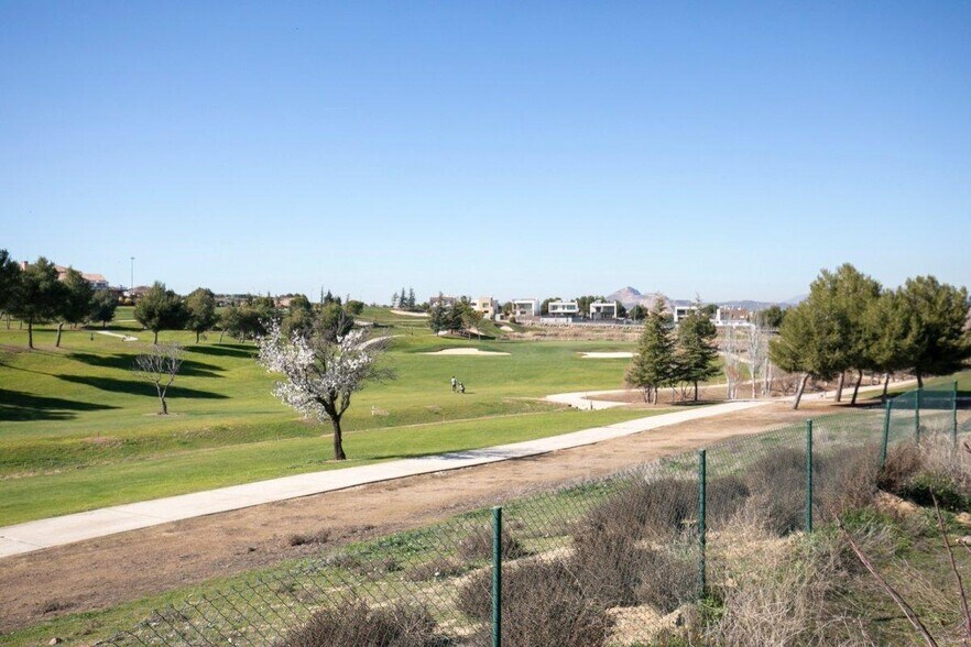 Terreno en Villa de Otura, Granada en venta - Foto del edificio - Imagen 3 de 22