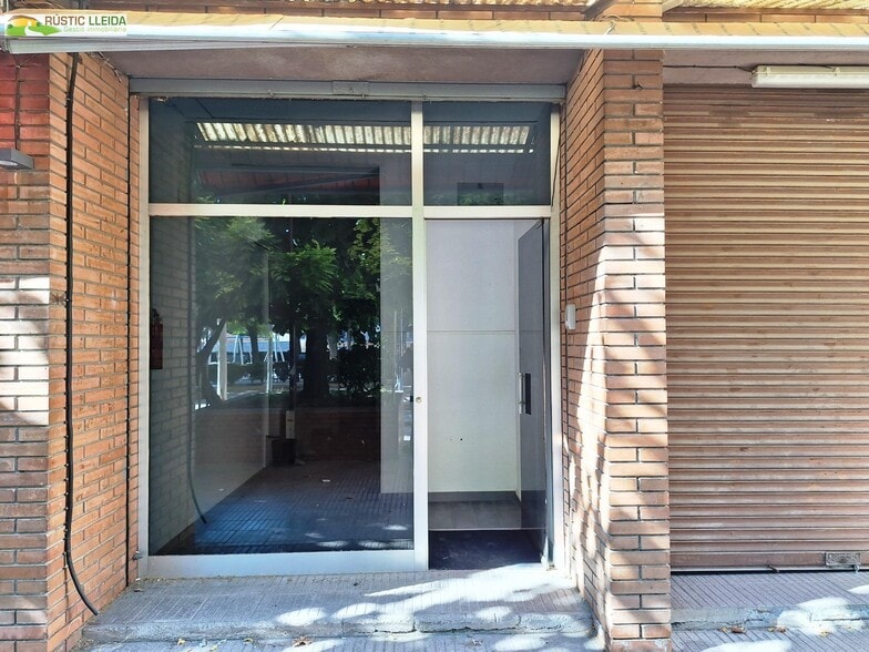 Local en Tàrrega, Lérida en alquiler - Foto del edificio - Imagen 1 de 3