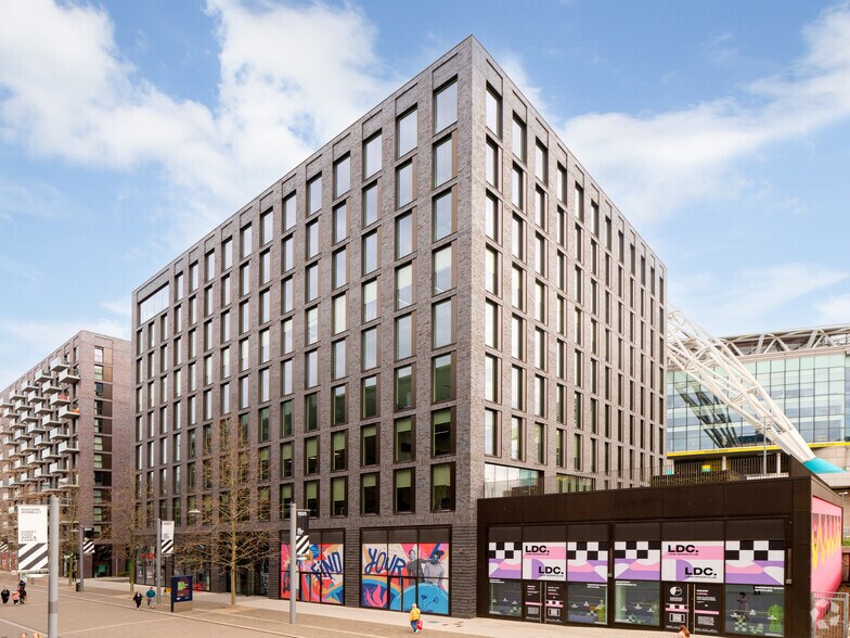 26 Wembley Park Blvd, Wembley en alquiler - Foto del edificio - Imagen 3 de 29