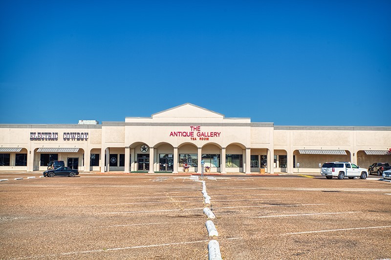 1165 S Stemmons Fwy, Lewisville, TX en alquiler - Foto del edificio - Imagen 2 de 21